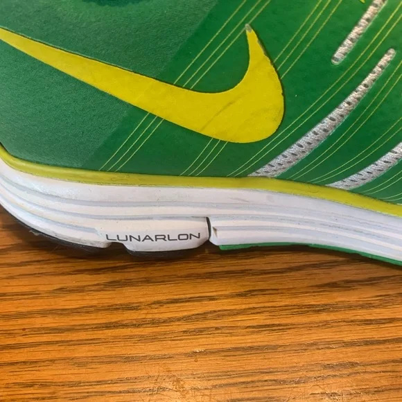 Nike Women’s 12 Green White & Yellow Athletic Running Shoes - Picture 7 of 14